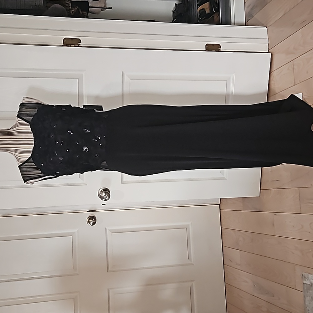 ENFOCUS STUDIO Women Black Sequin Ribben Gown Size 12 - Picture 2 of 14